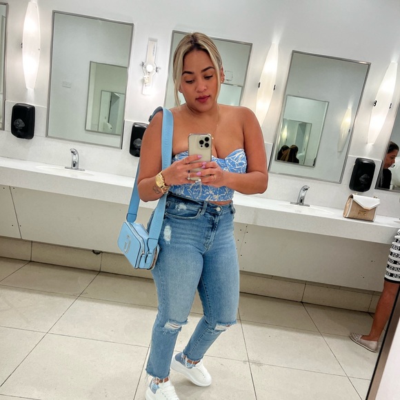 Meet your Posher, Yisela - Picture 1 of 1